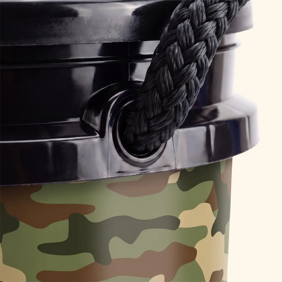 Close-up of the rope handle on the Camo Chinook Seedery Big Bucket